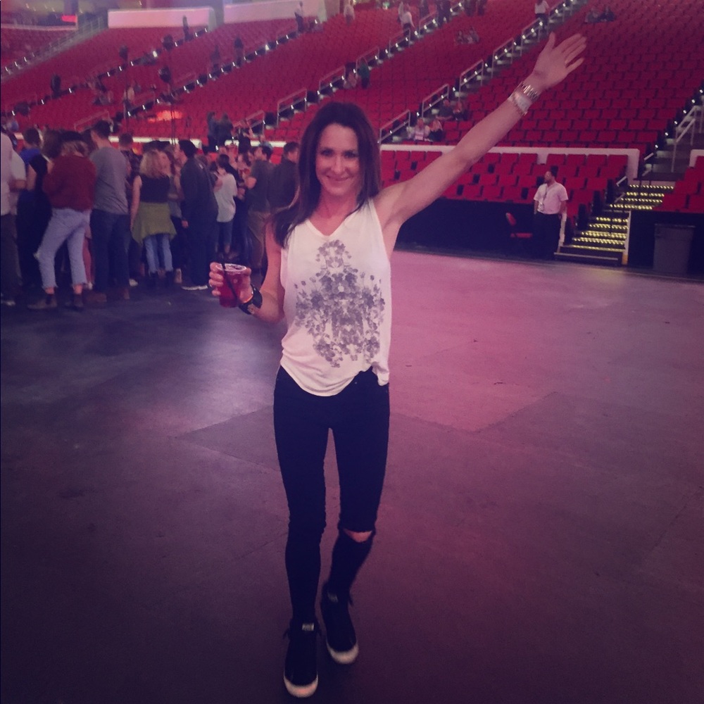 Meet your Posher, Monica